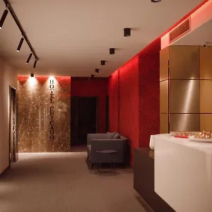 4* מלון Chicago